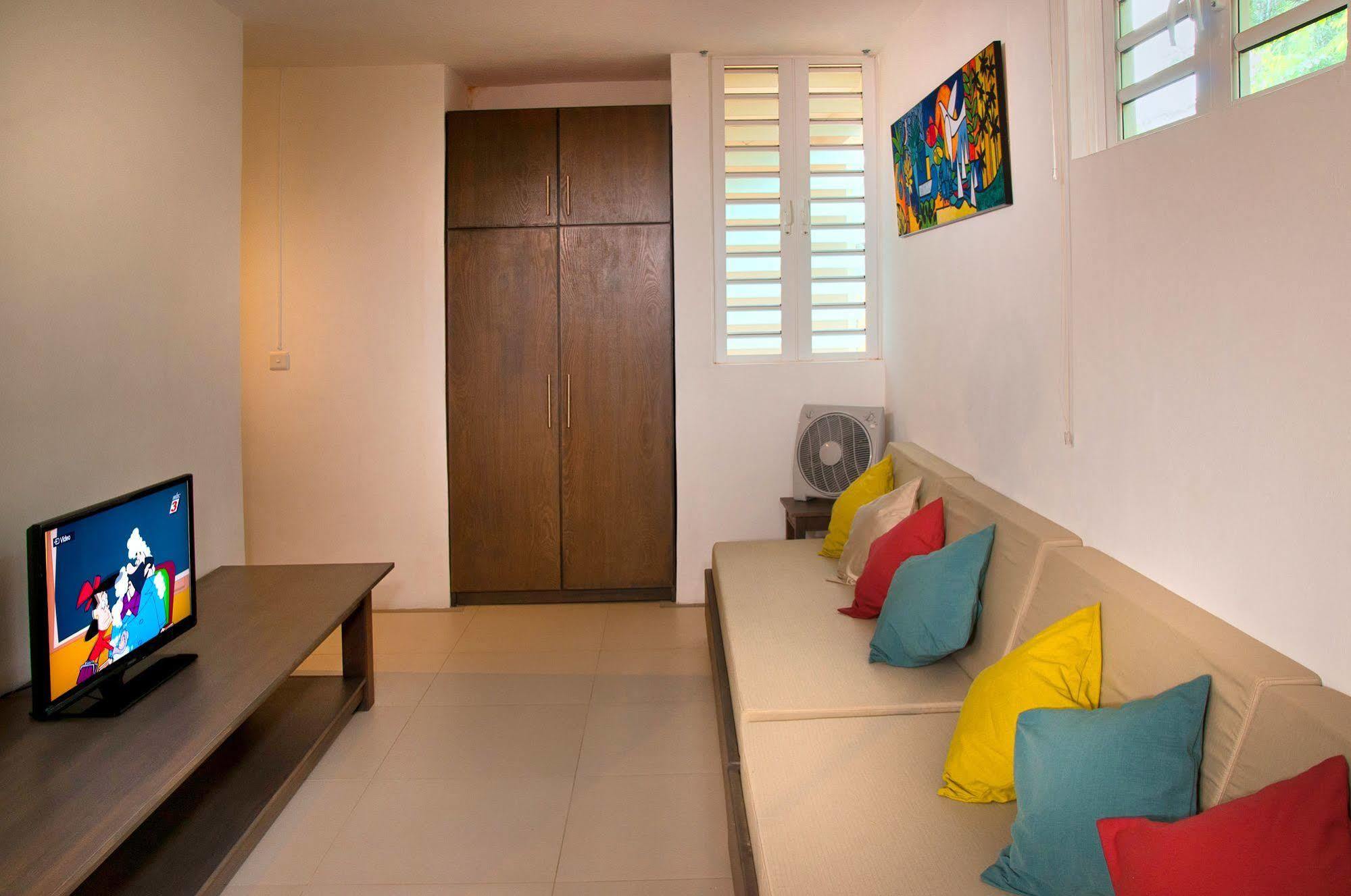 Gardens Retreat Villa Pereybere Beach Exterior photo